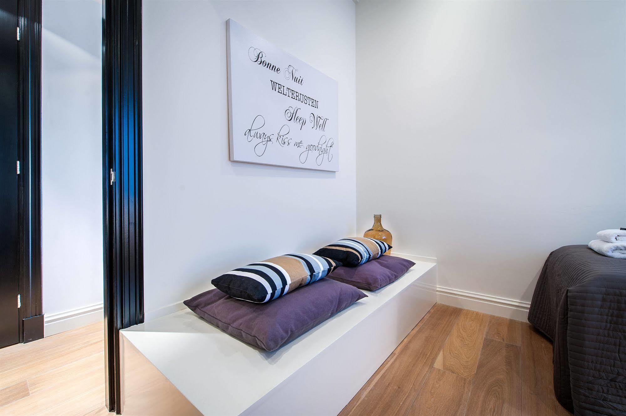 Short Stay Group Tropen Serviced Apartments Ámsterdam Exterior foto